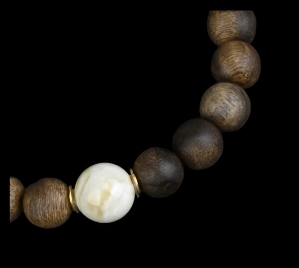 Sacred Agarwood Bracelet - Image 3